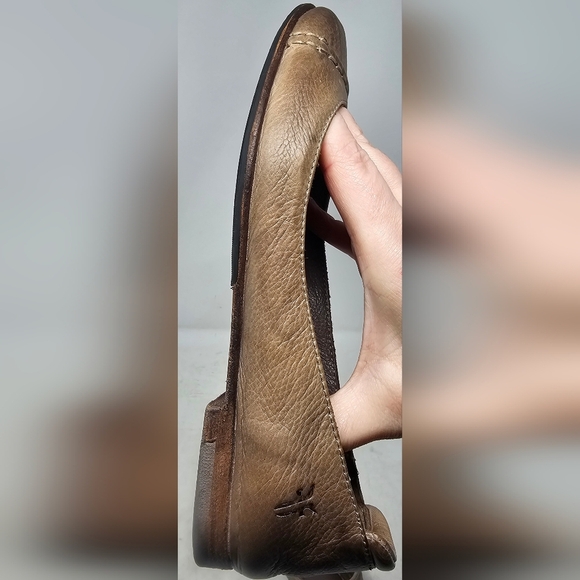 Frye Women's Carson Taupe Casual Flats Round Toe Size 5.5 B - Picture 4 of 11